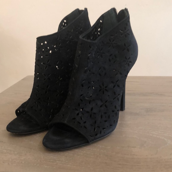 Laser Cut Tamra Melon Booties - Picture 4 of 7